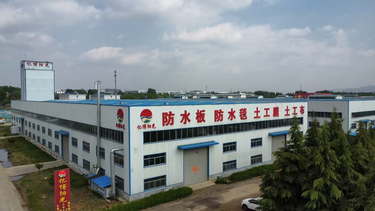 Текстурированная геомембрана HDPE